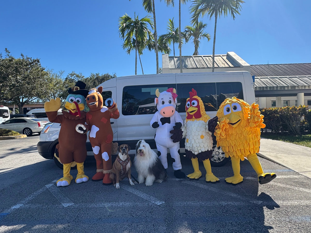 Thanksgiving at Pedikidz with Thor - Nov 23, 2024 | Alexandra Ramos Therapy Animals