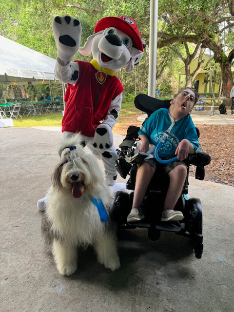 VACC Camp BY Nicklaus Children’s Hospital with the Therapy Dogs - March 25, 2024 | Ale Ramos Therapy Animals