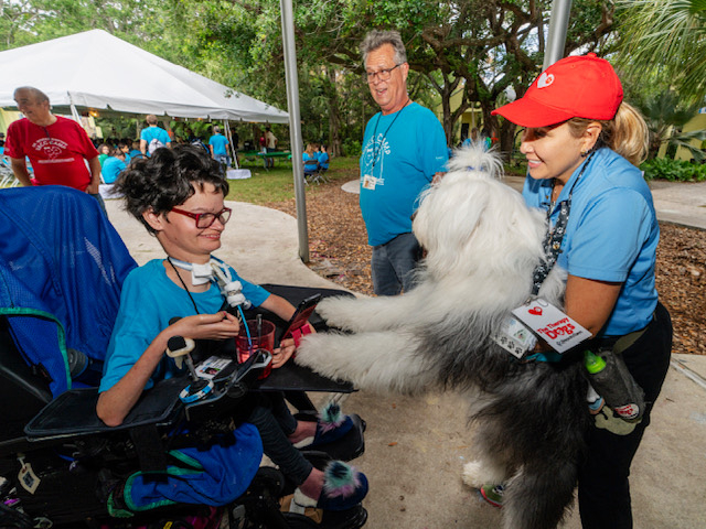 VACC Camp BY Nicklaus Children’s Hospital with the Therapy Dogs - March 25, 2024 | Ale Ramos Therapy Animals