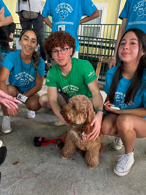 VACC Camp BY Nicklaus Children’s Hospital with the Therapy Dogs - March 25, 2024 | Ale Ramos Therapy Animals