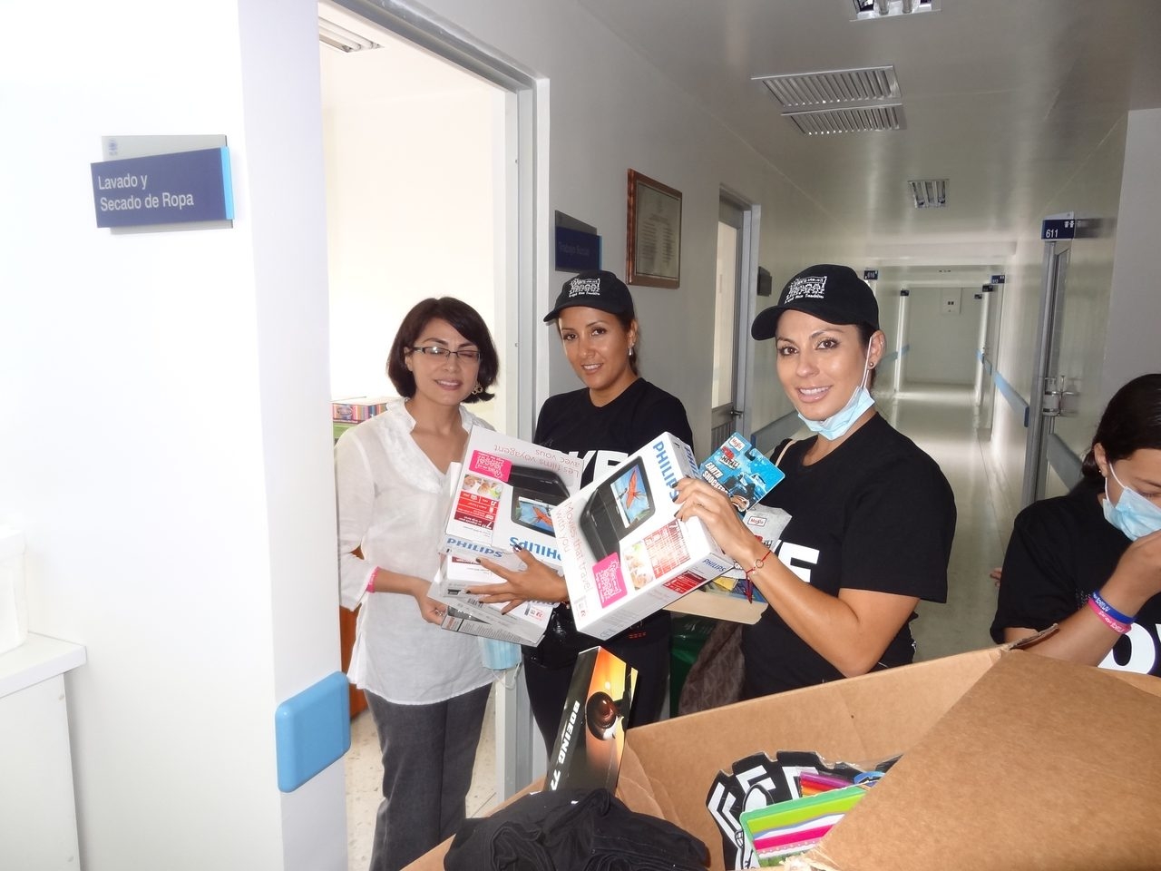Hospital Universitario del Valle - Cali, Colombia | Ale Ramos Therapy Animals