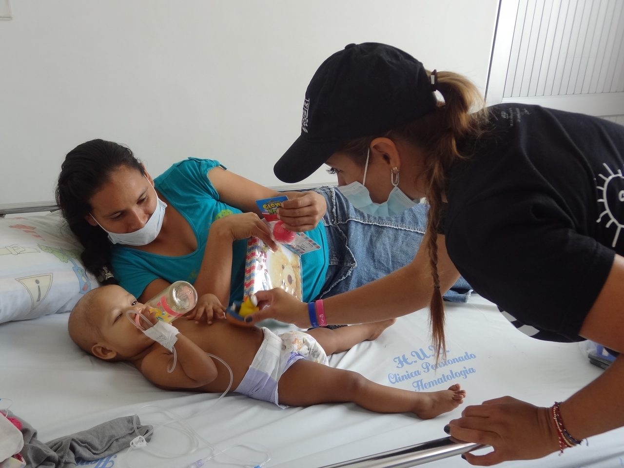 Hospital Universitario del Valle - Cali, Colombia | Ale Ramos Therapy Animals