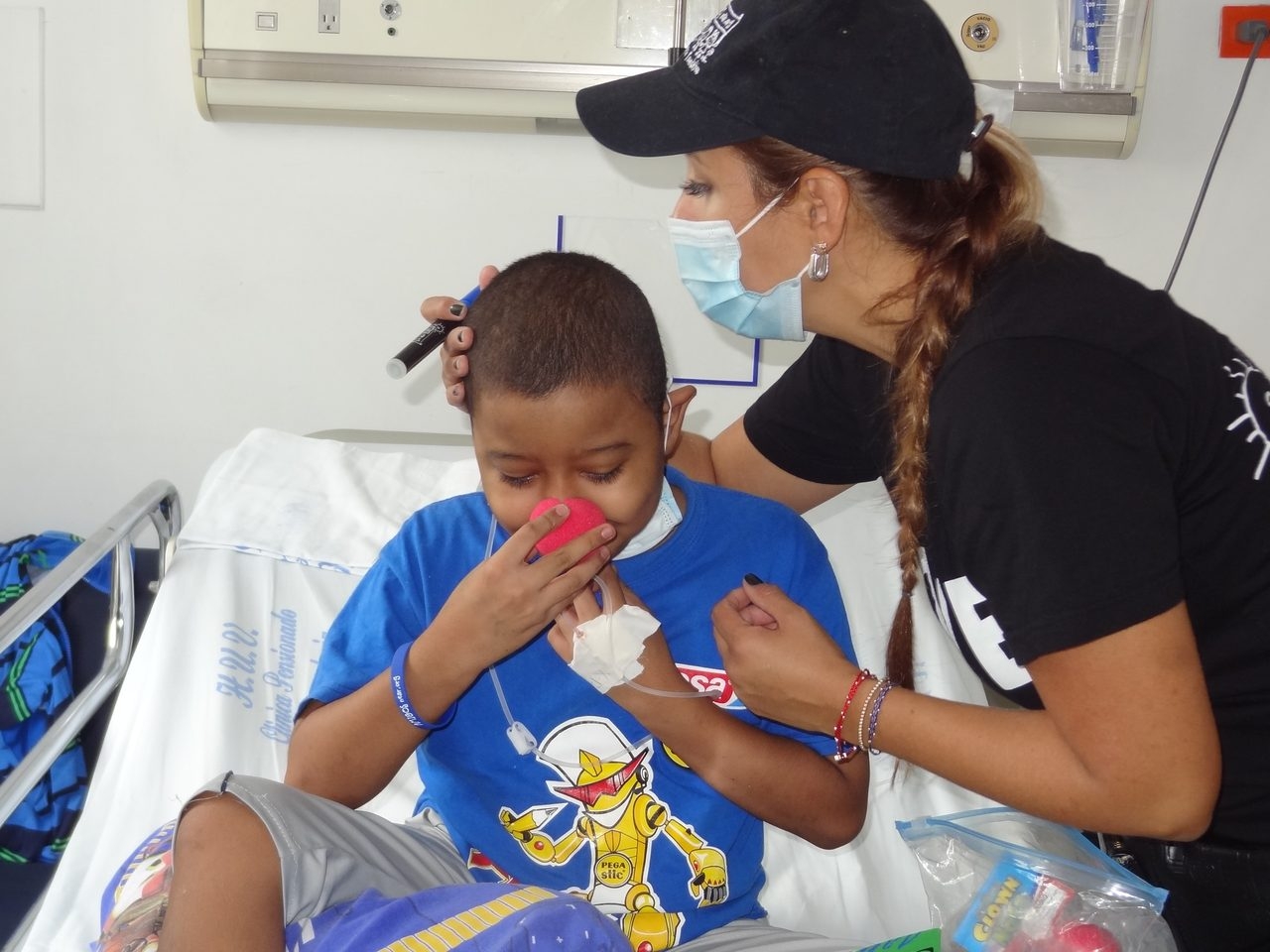 Hospital Universitario del Valle - Cali, Colombia | Ale Ramos Therapy Animals
