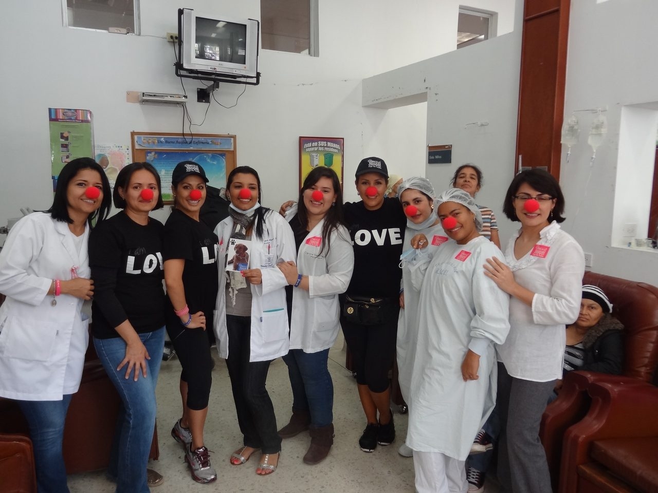 Hospital Universitario del Valle - Cali, Colombia | Ale Ramos Therapy Animals