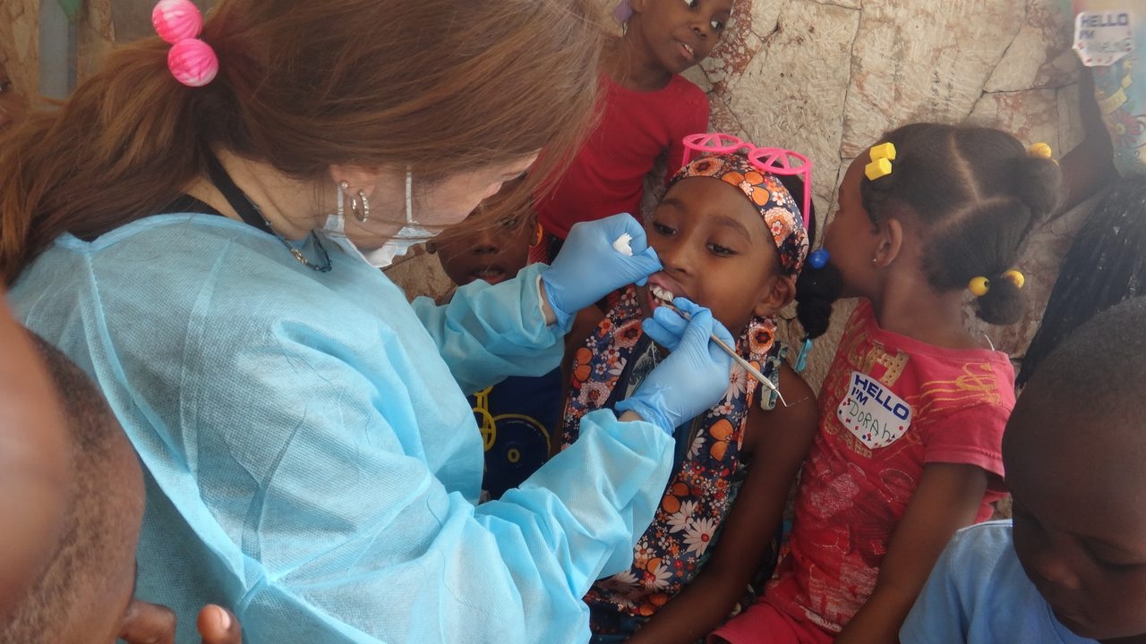 Visit Haiti | Ale Ramos Therapy Animals