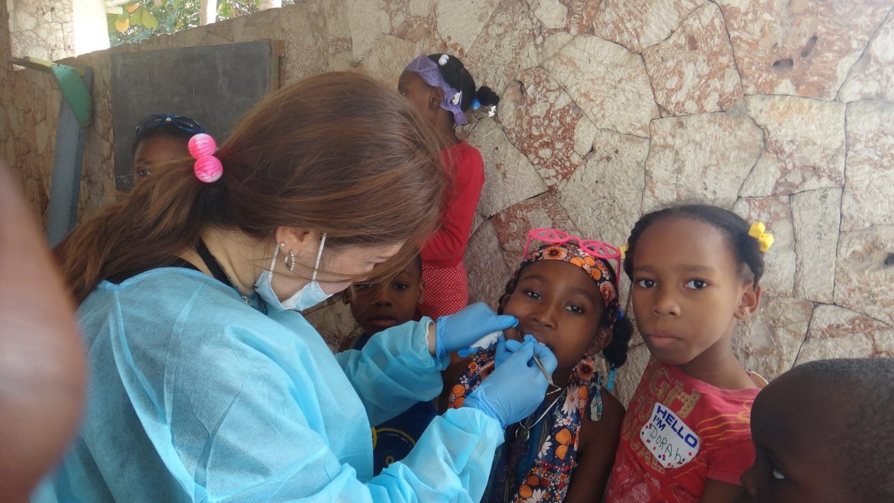 Visit Haiti | Ale Ramos Therapy Animals