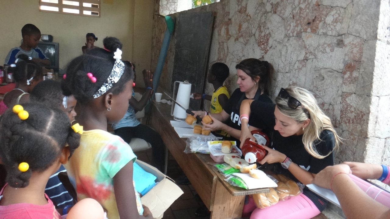 Visit Haiti | Ale Ramos Therapy Animals