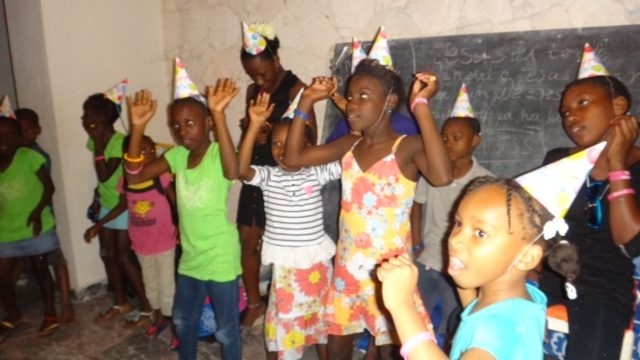 Visit Haiti | Ale Ramos Therapy Animals