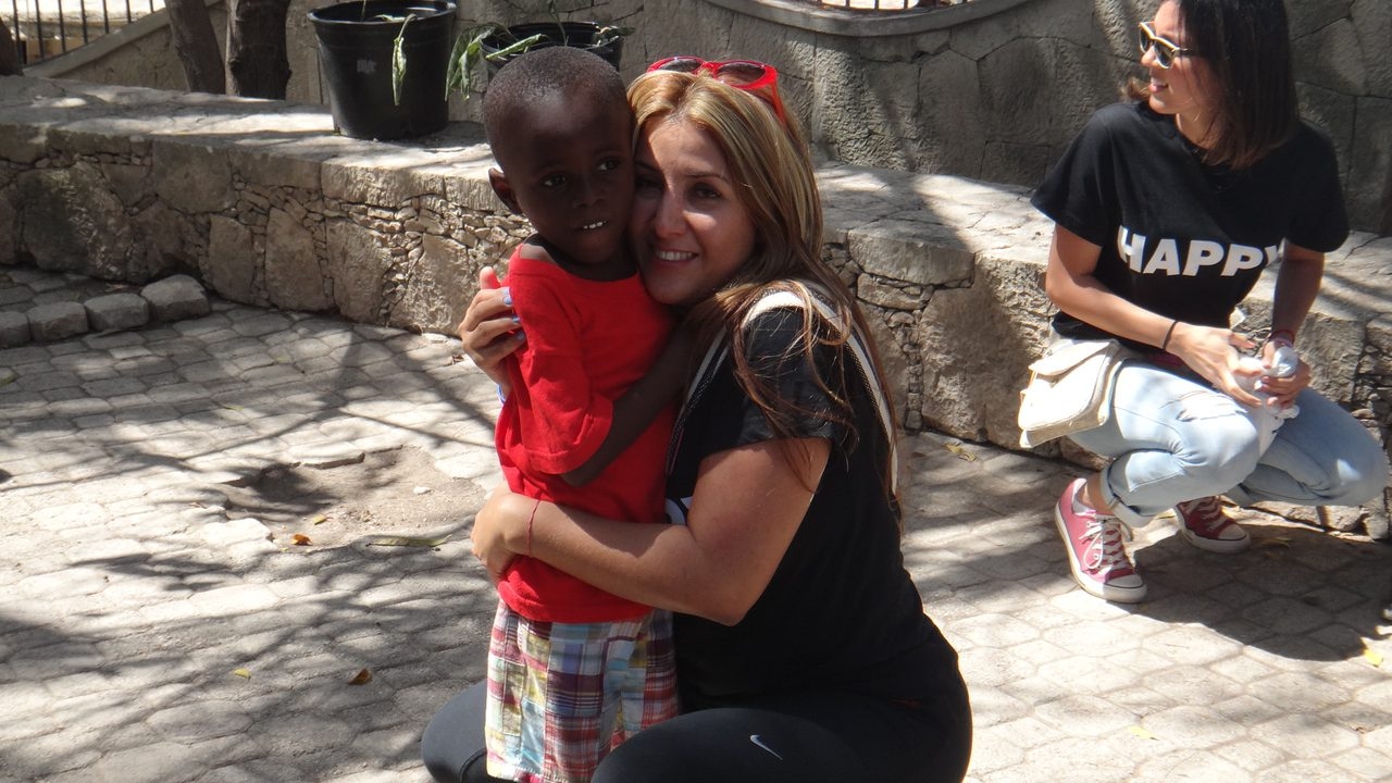 Visit Haiti | Ale Ramos Therapy Animals