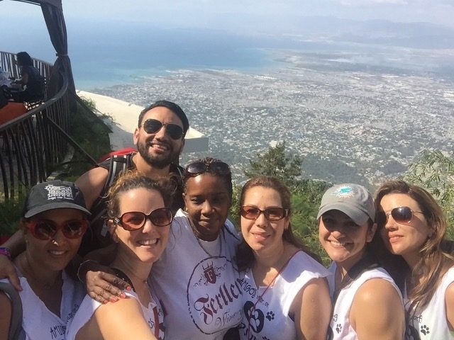 Haiti visit | Ale Ramos Therapy Animals