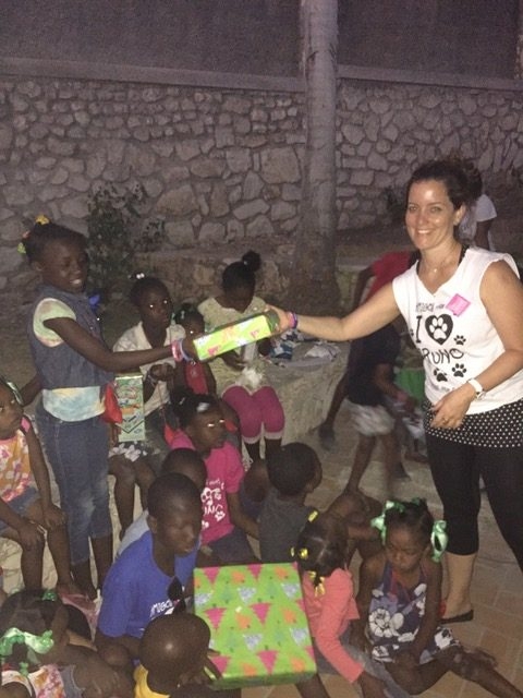 Haiti visit | Ale Ramos Therapy Animals