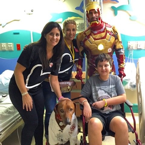 Halloween at Nicklaus Children’s Hospital by Radio Lollipop | Ale Ramos Therapy Animals