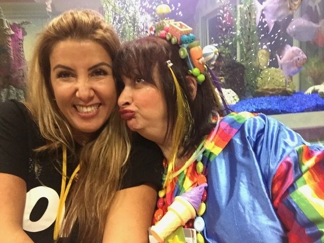 Radio Lollipop Birthday Party | Ale Ramos Therapy Animals
