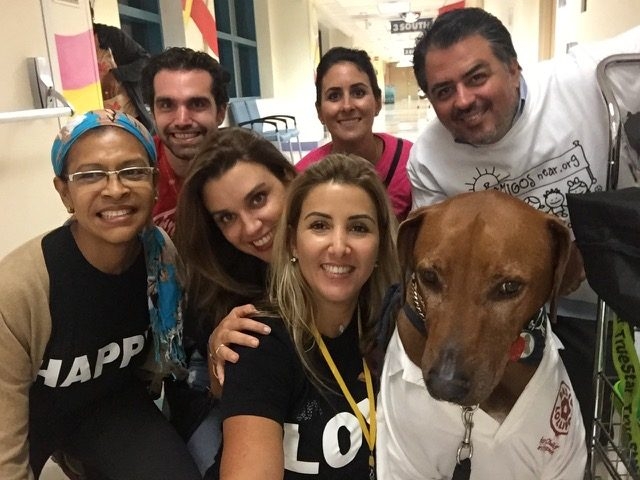 Radio Lollipop Birthday Party | Ale Ramos Therapy Animals