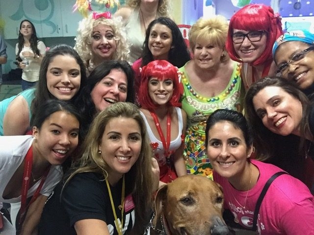 Radio Lollipop Birthday Party | Ale Ramos Therapy Animals