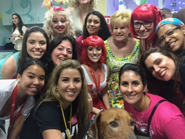 Radio Lollipop Birthday Party | Ale Ramos Therapy Animals