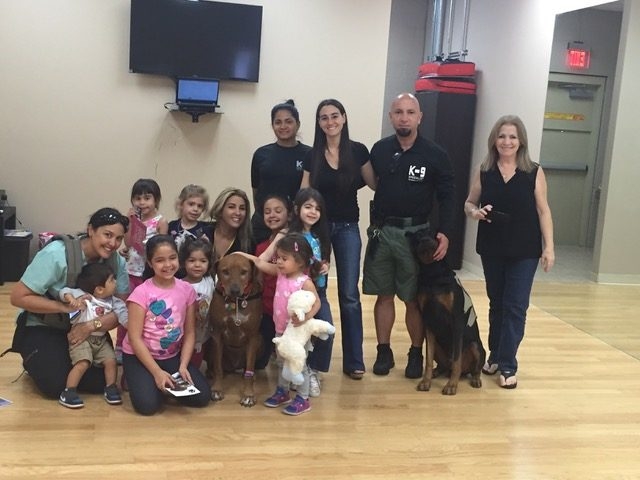 Visit at Summer Camp at Preforming Arts | Ale Ramos Therapy Animals