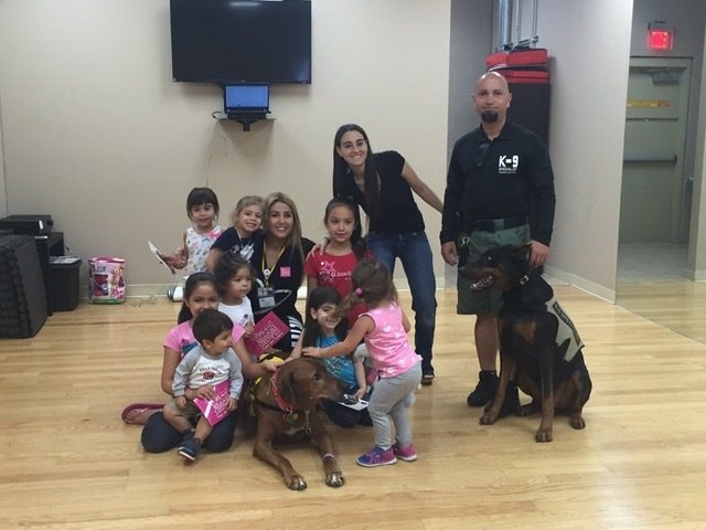 Visit at Summer Camp at Preforming Arts | Ale Ramos Therapy Animals