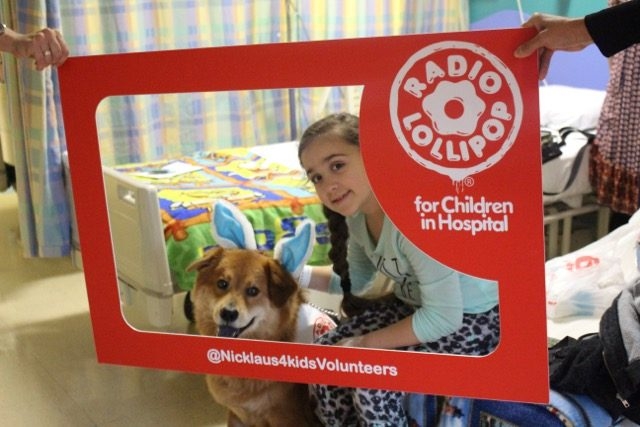 Eastern Visit at Nicklaus Children Hospital by Radio Lollipop | Ale Ramos Therapy Animals