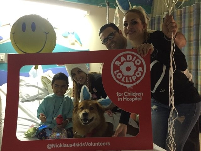 Eastern Visit at Nicklaus Children Hospital by Radio Lollipop | Ale Ramos Therapy Animals
