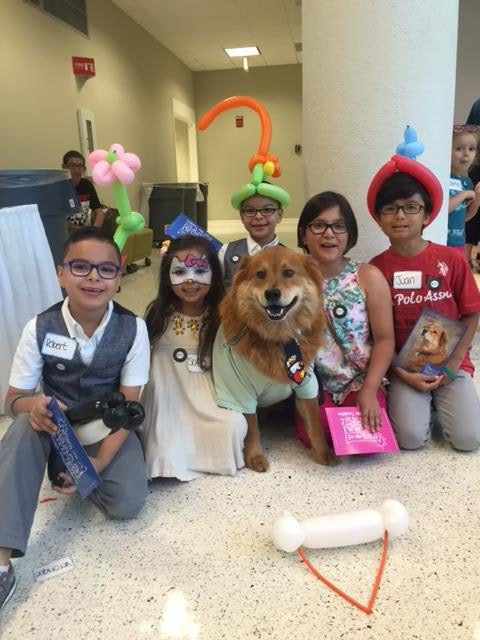 Great Glasses Play Day at Nicklaus Children Hospital | Ale Ramos Therapy Animals