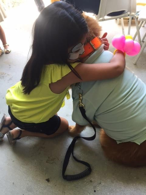 Great Glasses Play Day at Nicklaus Children Hospital | Ale Ramos Therapy Animals