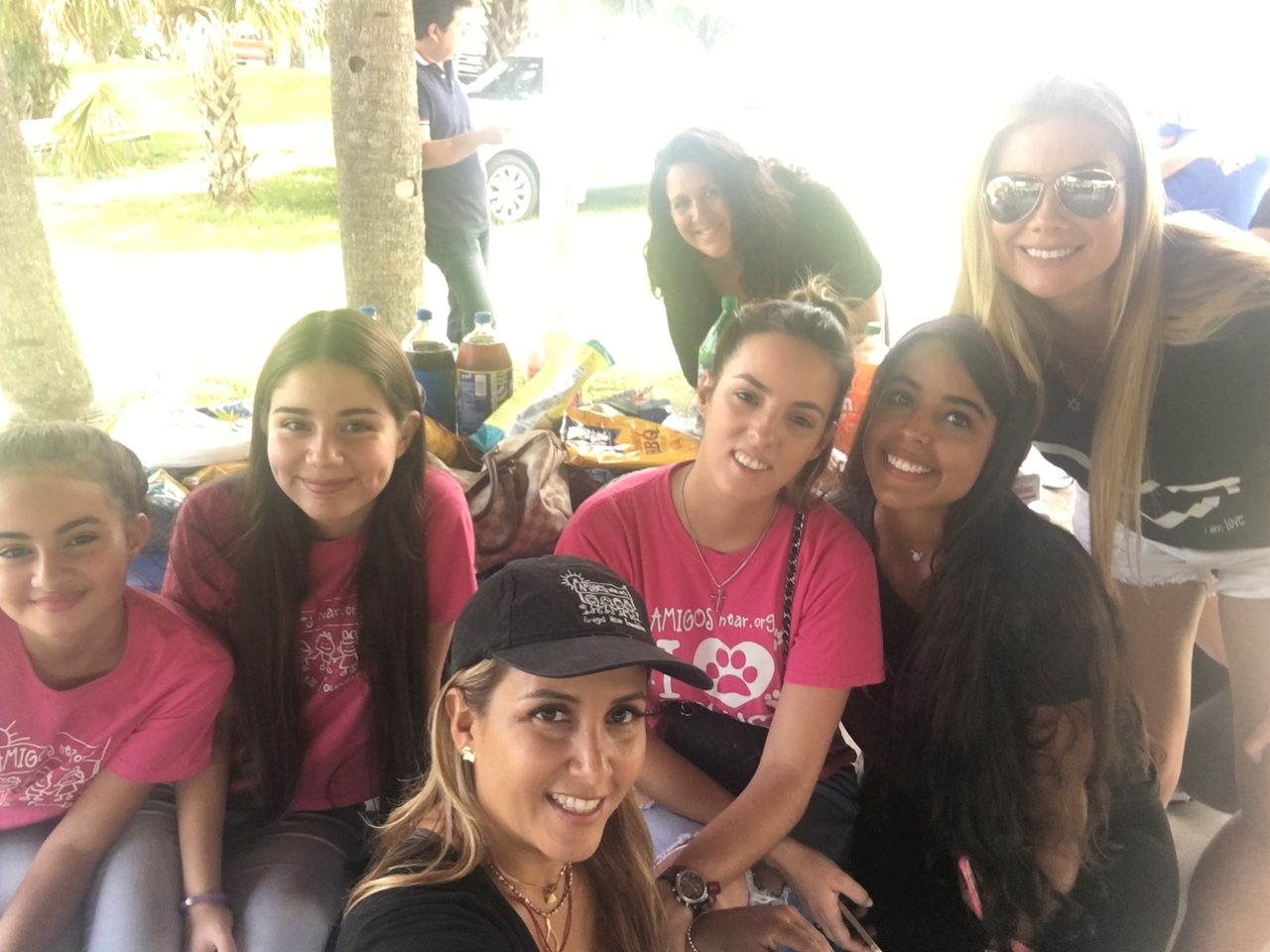 Pizza Day at His House Children’s Home | Ale Ramos Therapy Animals