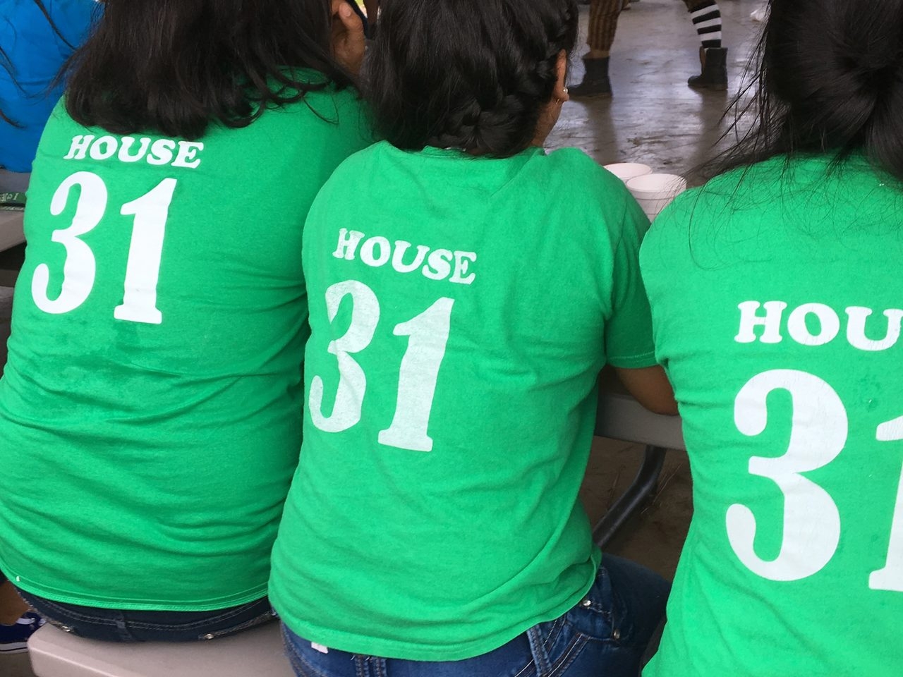 Pizza Day at His House Children’s Home | Ale Ramos Therapy Animals