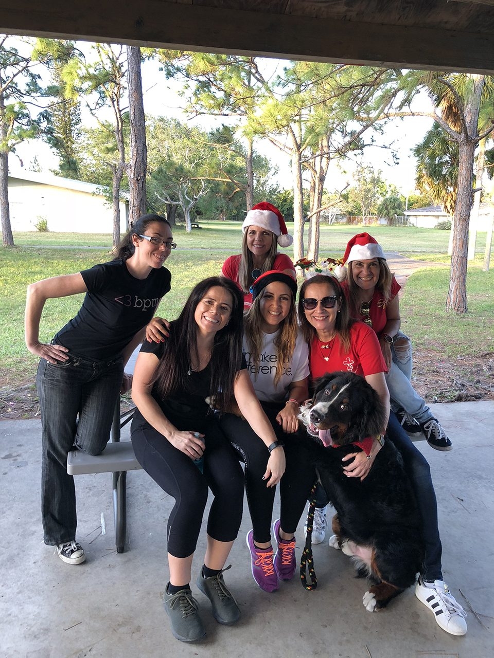 Christmas Visit His House | Ale Ramos Therapy Animals