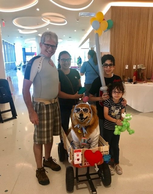 Great Glasses Play Day by Nicklaus Children’s Hospital | Ale Ramos Therapy Animals