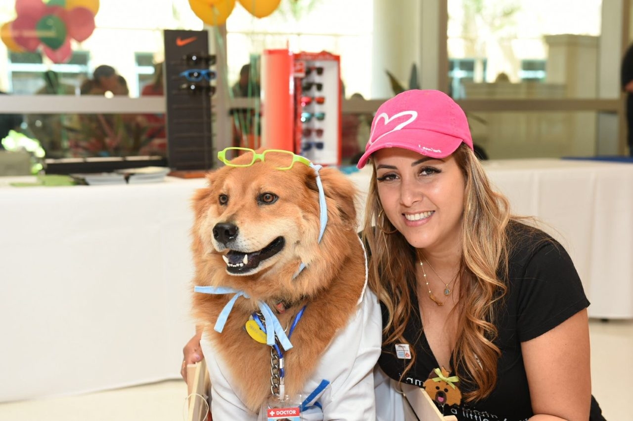 Great Glasses Play Day by Nicklaus Children’s Hospital | Ale Ramos Therapy Animals