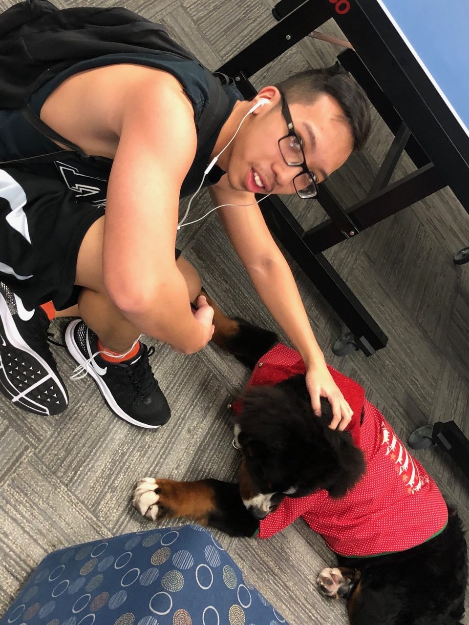 Nova Southeastern University Visit | Ale Ramos Therapy Animals