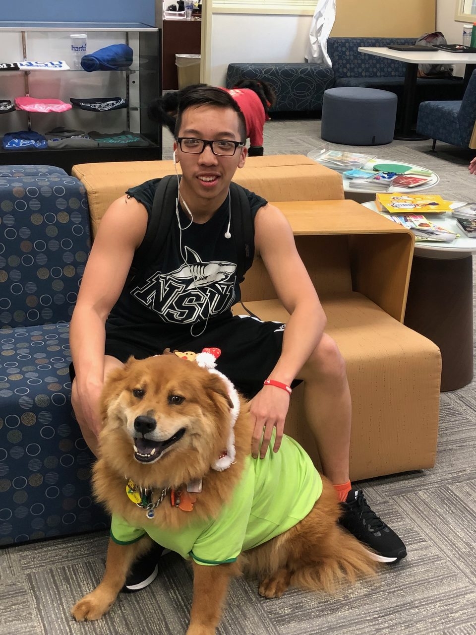 Nova Southeastern University Visit | Ale Ramos Therapy Animals