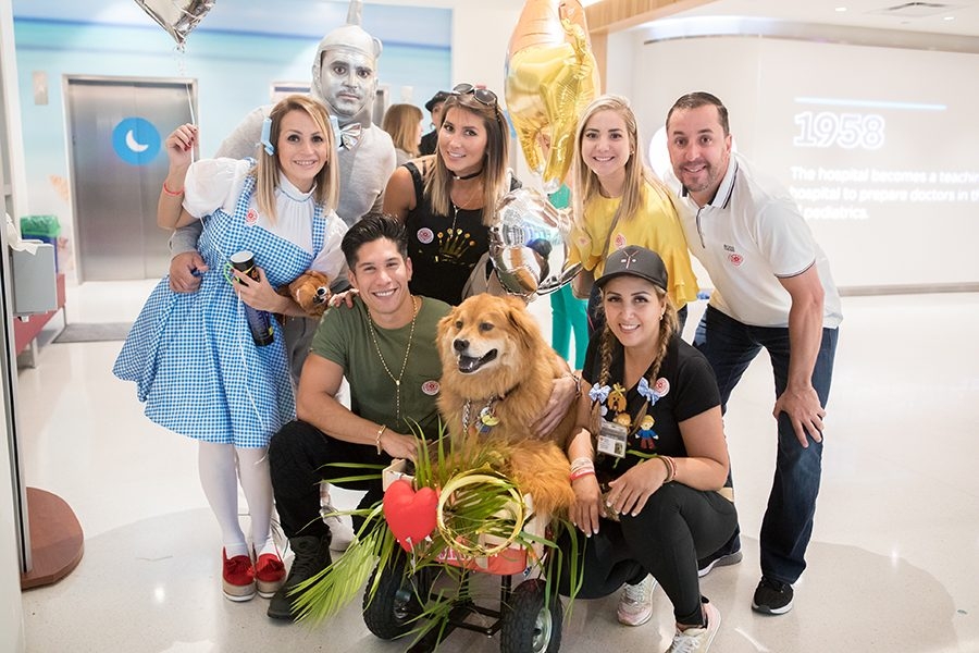 Radio Lollipop Birthday - Host Chino | Ale Ramos Therapy Animals
