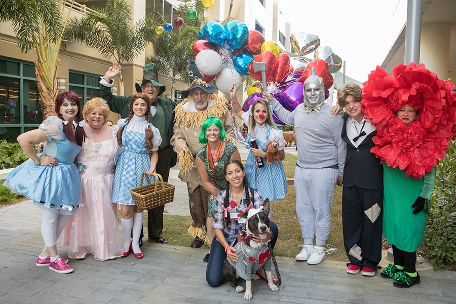 Radio Lollipop Birthday - Host Chino | Ale Ramos Therapy Animals