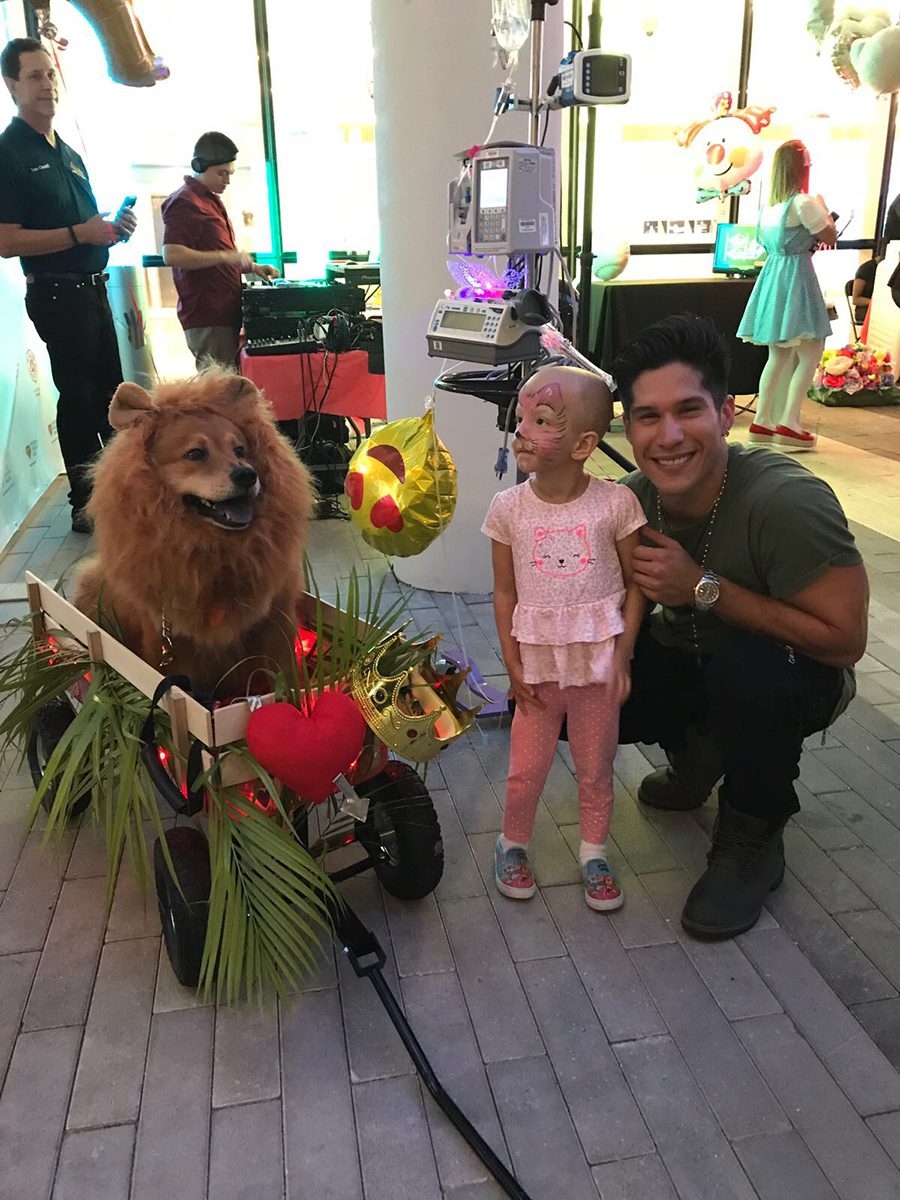 Radio Lollipop Birthday - Host Chino | Ale Ramos Therapy Animals
