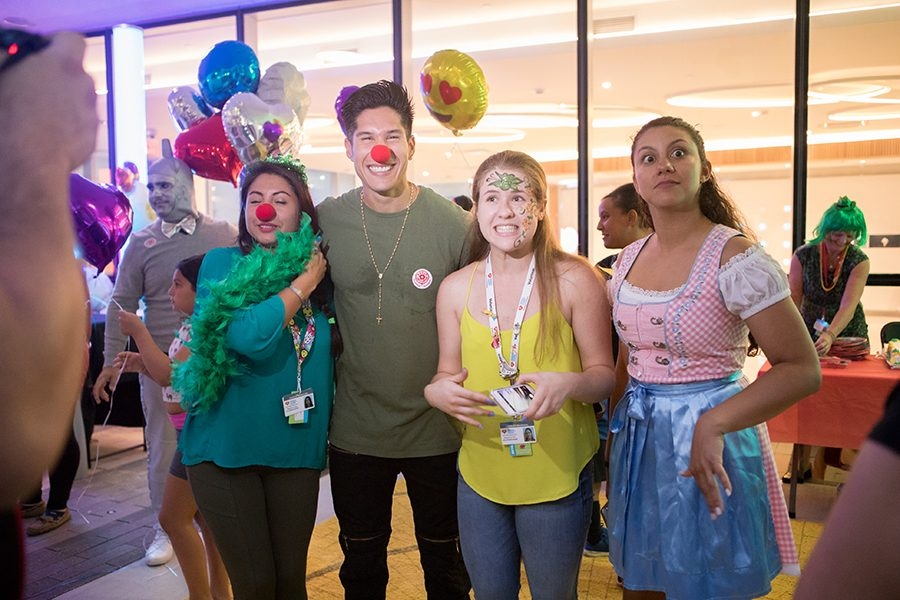Radio Lollipop Birthday - Host Chino | Ale Ramos Therapy Animals