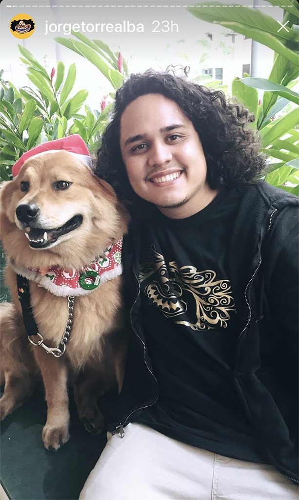 Santa Paws Event at Nicklaus Children’s Hospital | Ale Ramos Therapy Animals