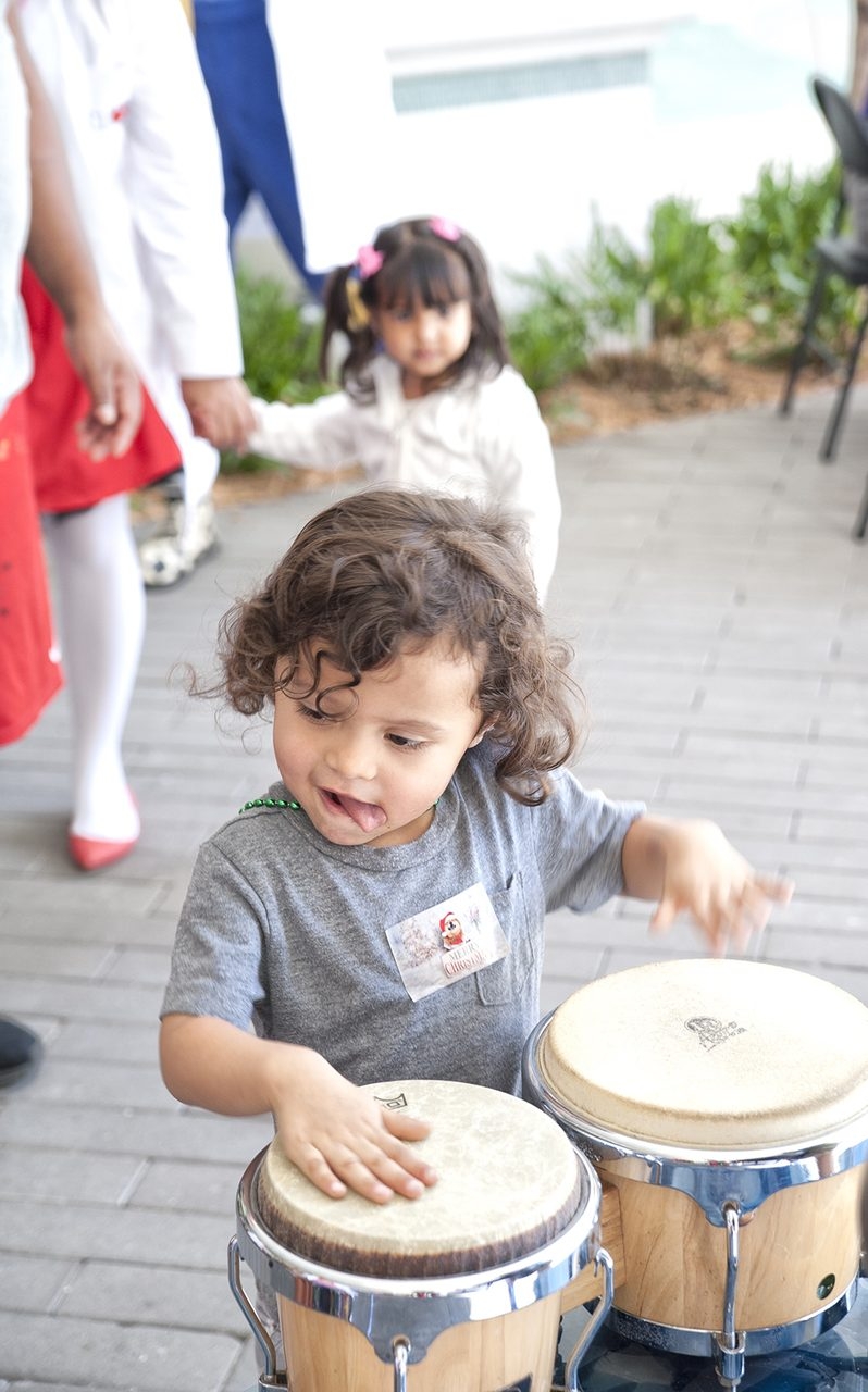 Santa Paws Event at Nicklaus Children’s Hospital | Ale Ramos Therapy Animals