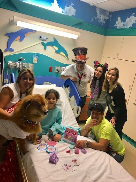 Visit at Nicklaus Children’s Hospital by Radio Lollipop | Ale Ramos Therapy Animals