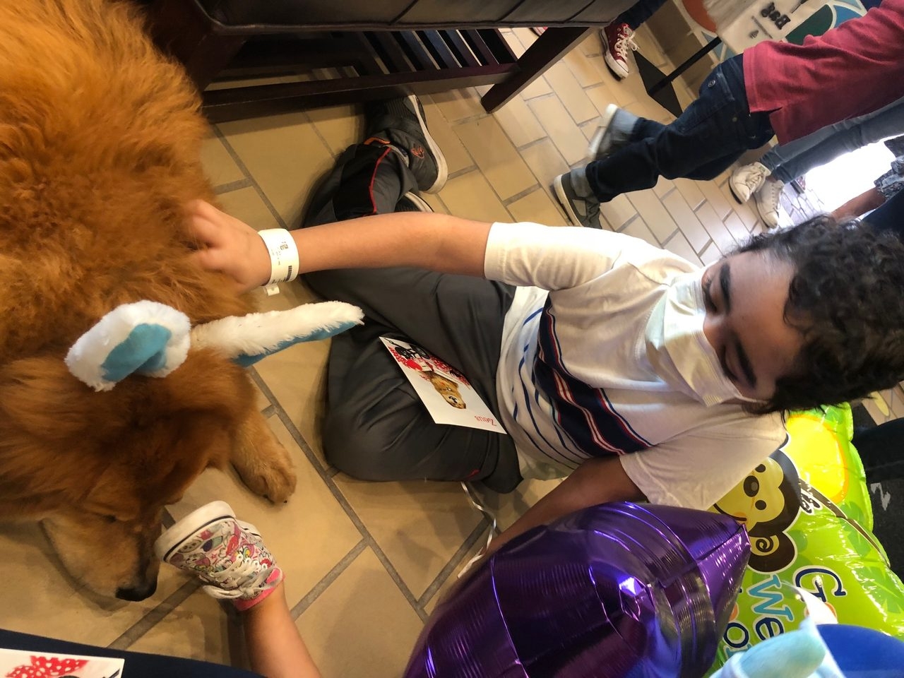 Easter Day at Ronald McDonald House | Ale Ramos Therapy Animals