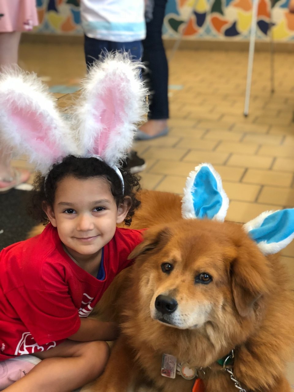 Easter Day at Ronald McDonald House | Ale Ramos Therapy Animals