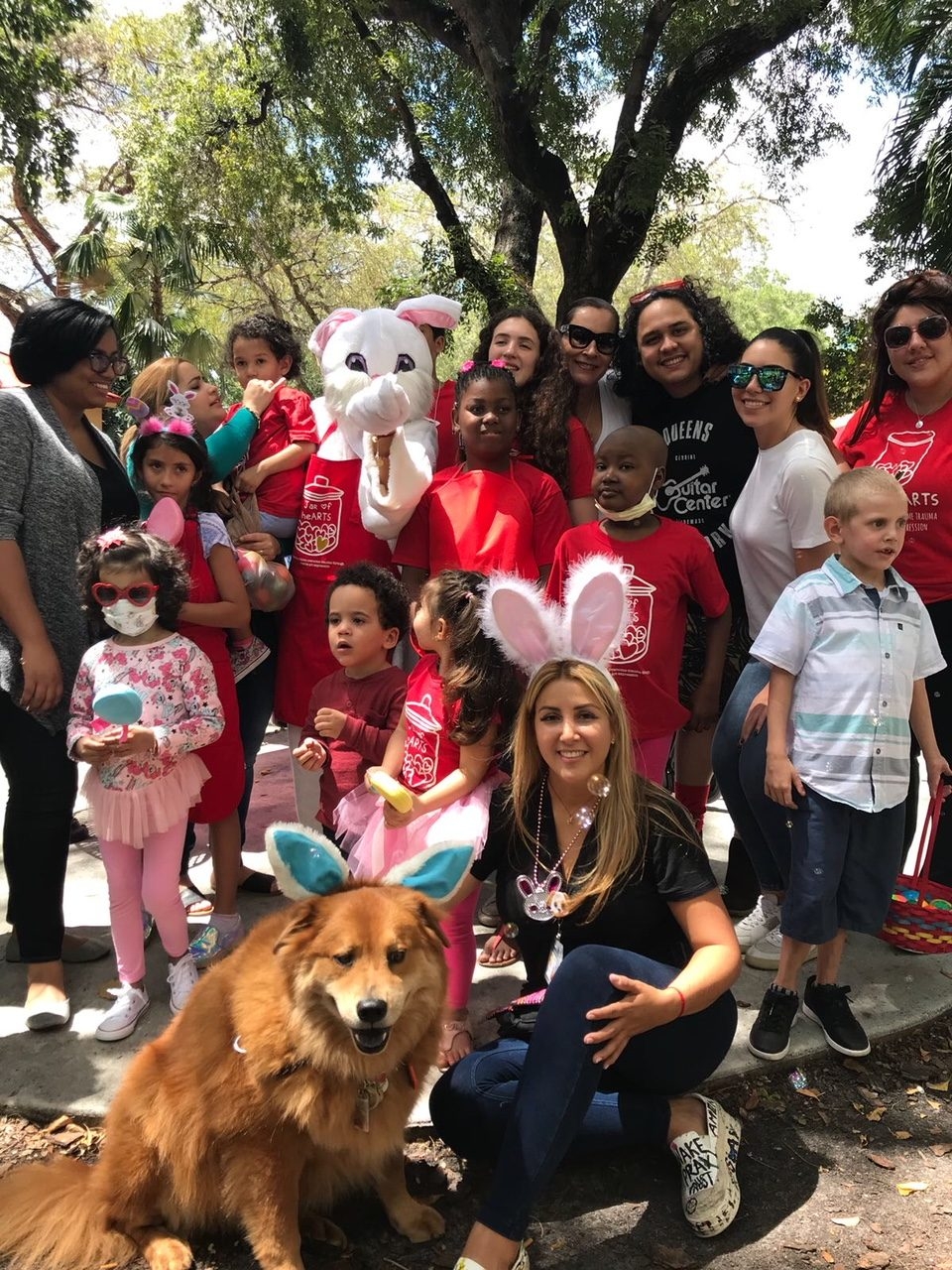 Easter Day at Ronald McDonald House | Ale Ramos Therapy Animals