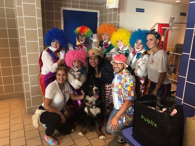 Fall Celebration at Ronald McDonald | Ale Ramos Therapy Animals