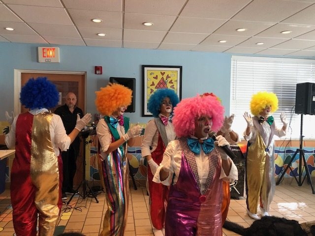 Fall Celebration at Ronald McDonald | Ale Ramos Therapy Animals