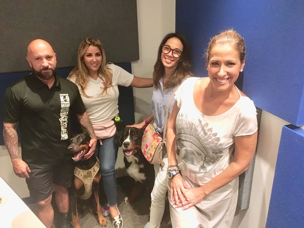 Interview - Actualidad Radio - Animales 360 - 1040 AM | Ale Ramos Therapy Animals