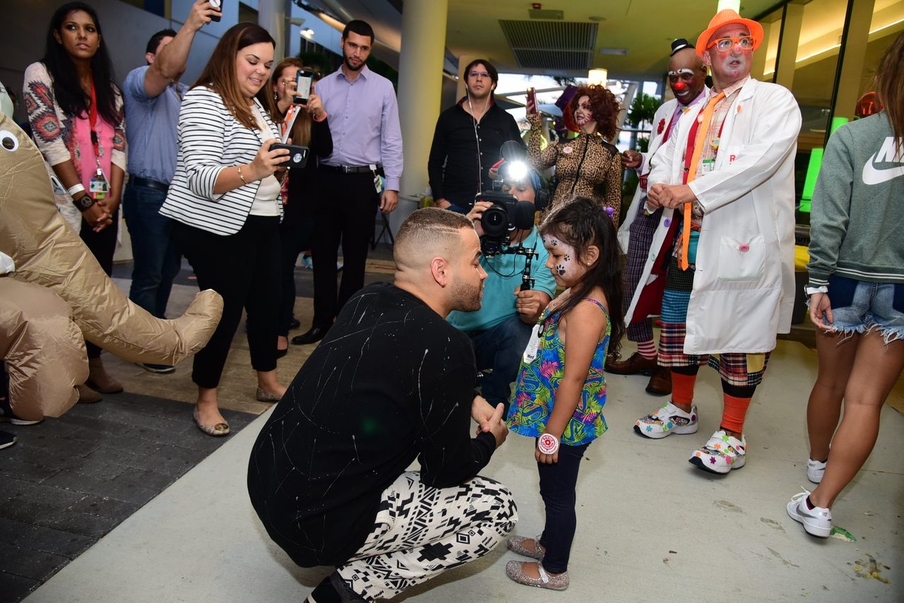 Radio Lollipop Birthday Party | Ale Ramos Therapy Animals