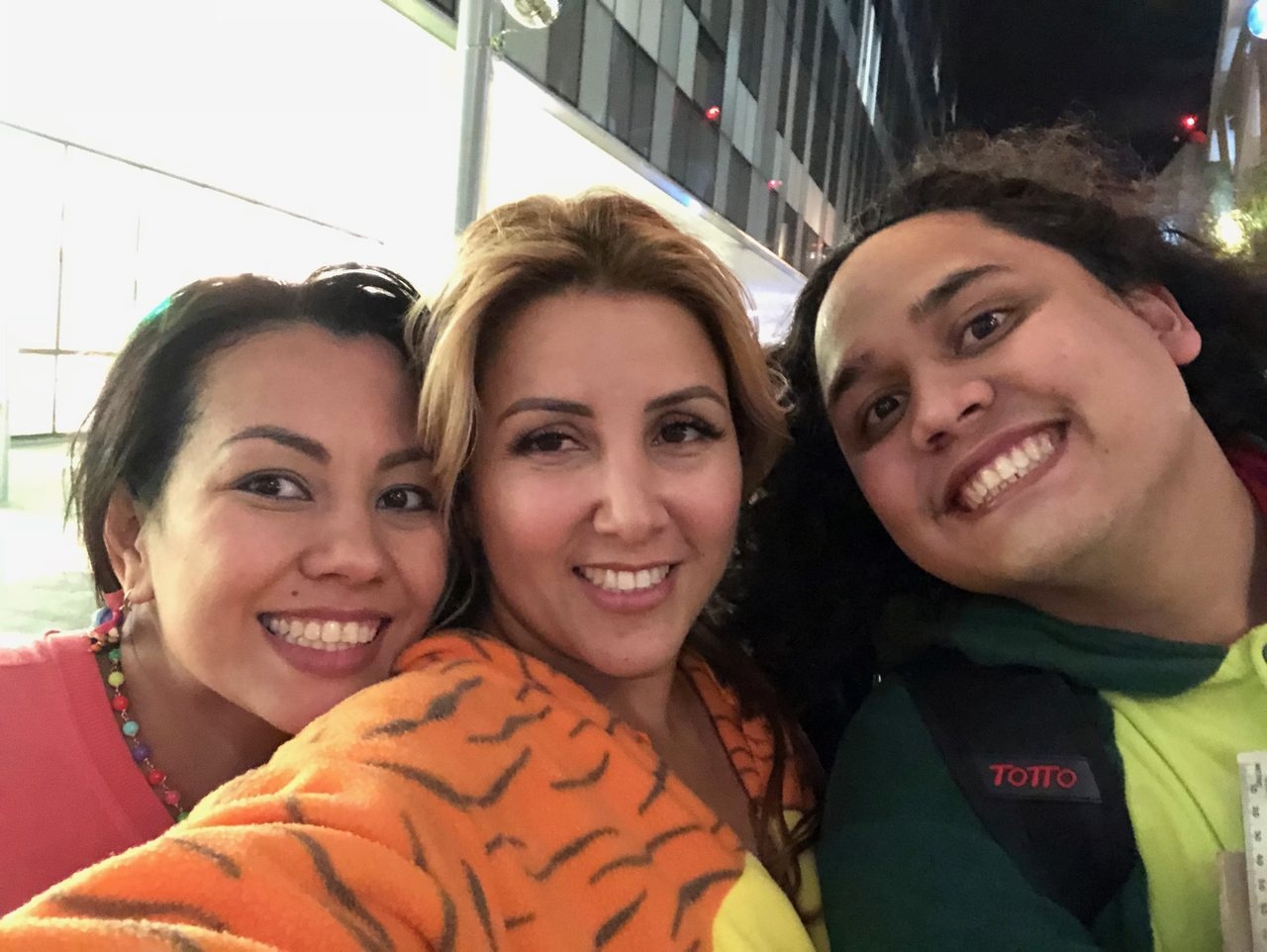 Radio Lollipop Birthday Party | Ale Ramos Therapy Animals