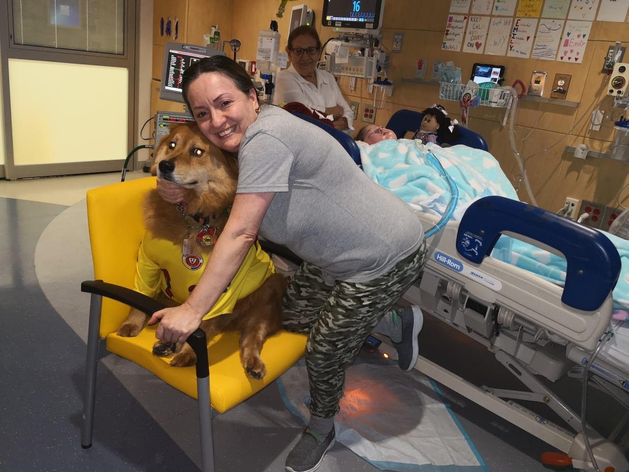 Radio Lollipop Visit | Ale Ramos Therapy Animals