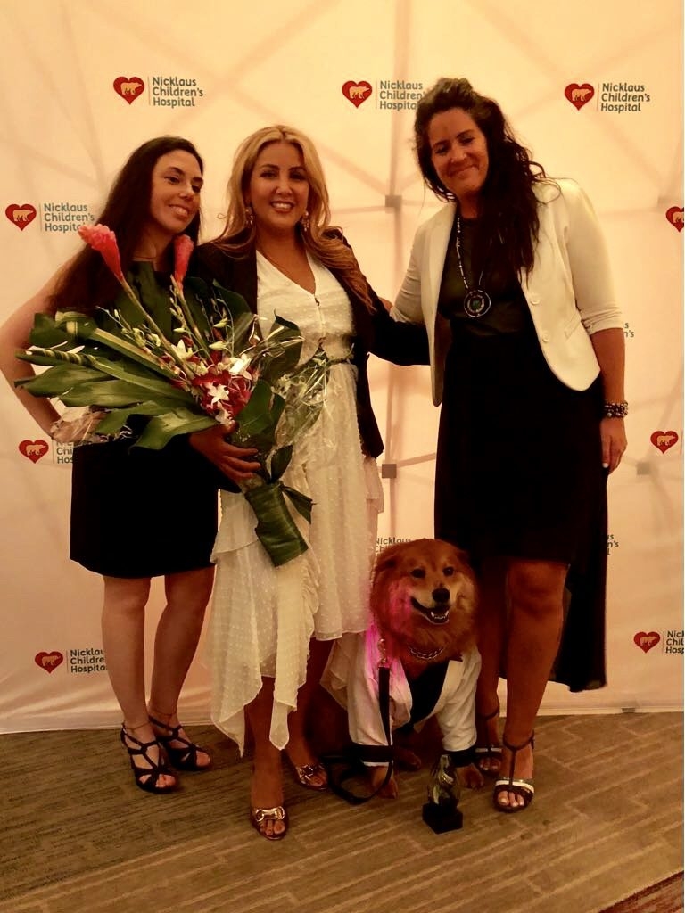 Recognition by Nicklaus Children’s Hospital - The Best Volunteers of the Year | Ale Ramos Therapy Animals